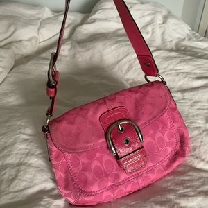 Pink vintage coach shoulder bag